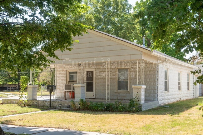 Building Photo - 149 S Richmond Ave