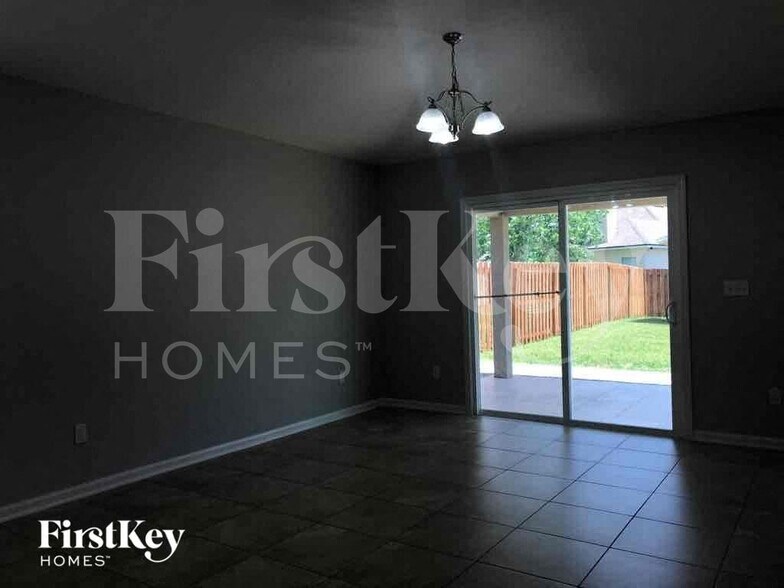 Building Photo - 13319 Smithwick Ln