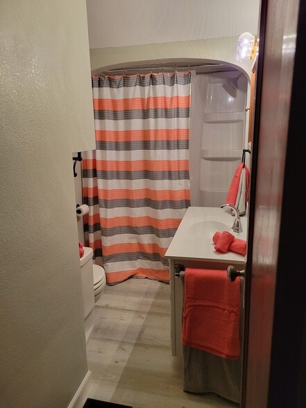 Building Photo - 2718 S Nebraska St