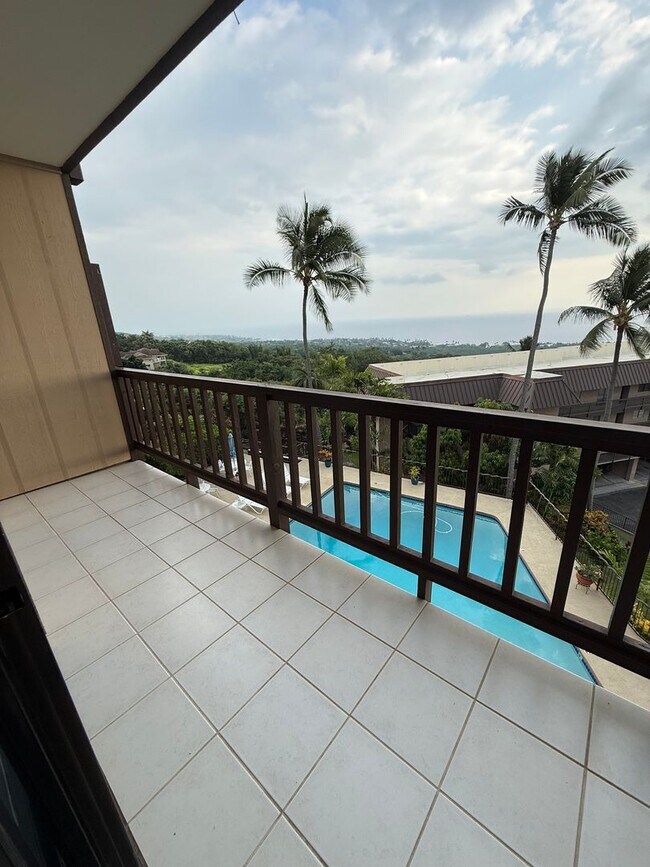 Building Photo - For Rent | 2 Bedroom, 2 bathroom Condo in Kona Eastwind with 1 assigned parking stall