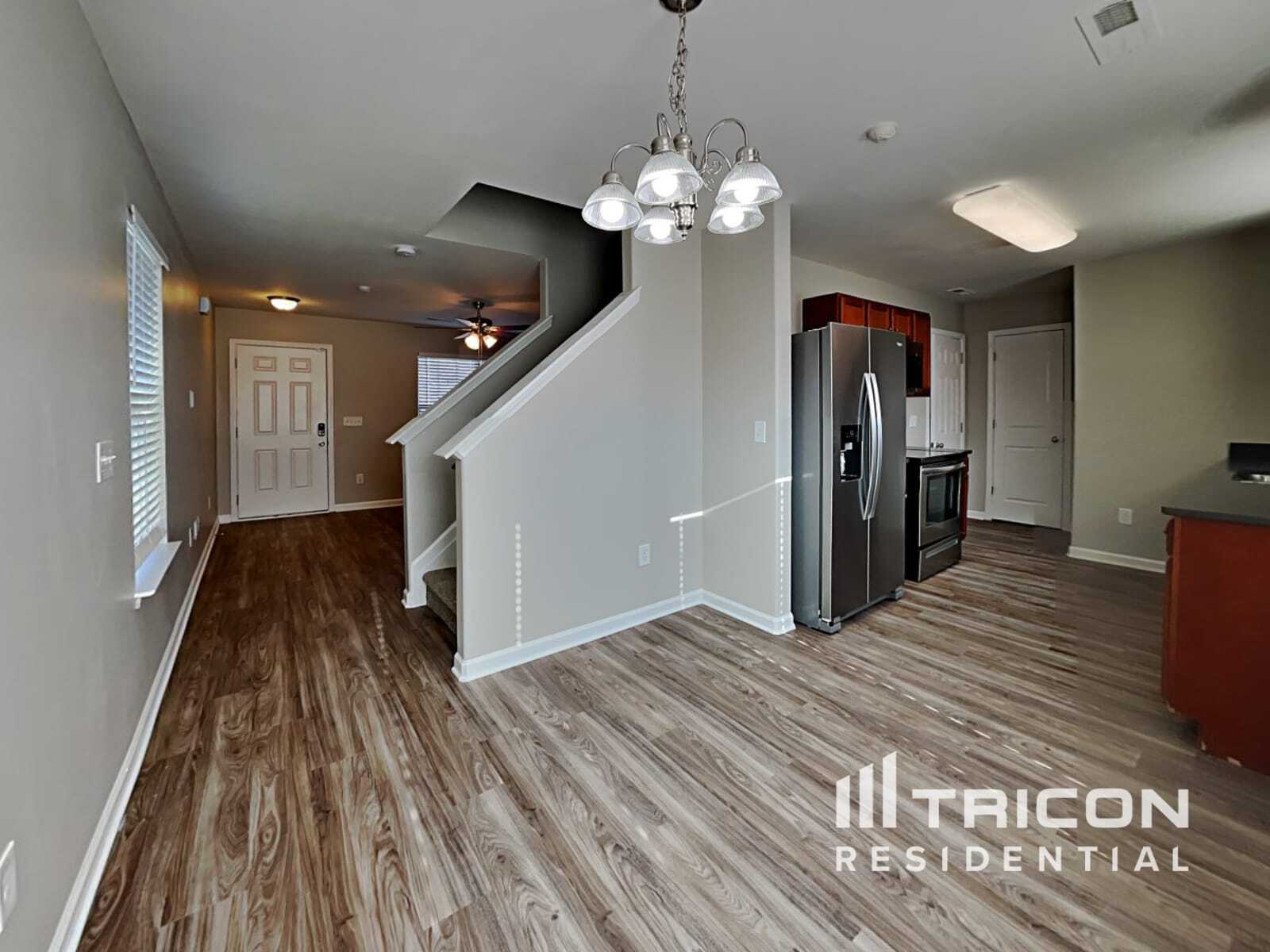 Building Photo - 661 Thistle Dr