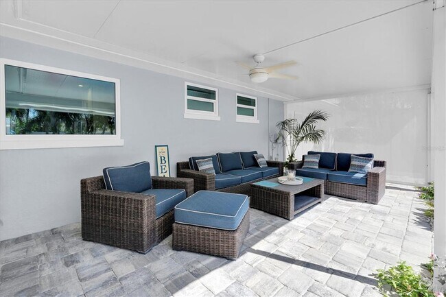 Building Photo - 104 24th St