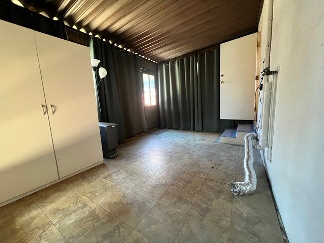 Large laundry room with storage and hook-ups - 14340 Hatteras St