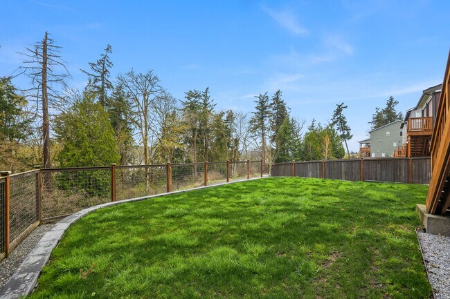 Building Photo - 7967 112th Ln SE