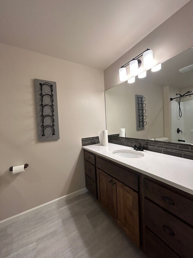 Building Photo - Corner Lot 3 Bed / 2 Bath Home with RV Parking – NW Redmond - PENDING APPLICATION