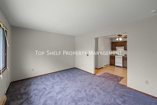 Building Photo - 625 D Ave