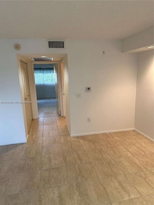 Building Photo - 800 SW 137th Ave