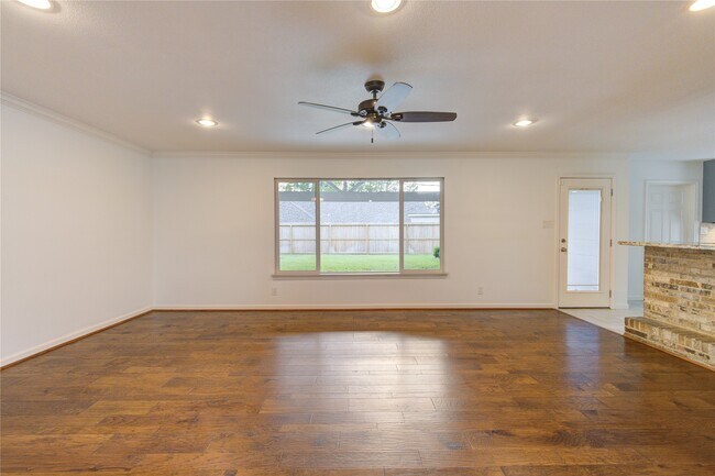 Building Photo - 2523 Anniston Dr