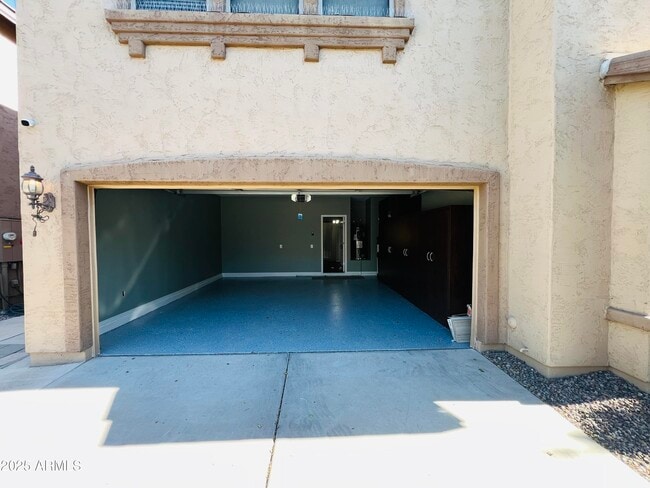 Building Photo - 2017 W Marconi Ave