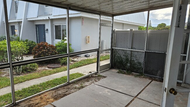 Building Photo - 4903 Catalina Dr
