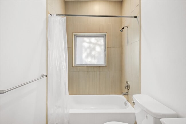 Building Photo - 3910 Austin St