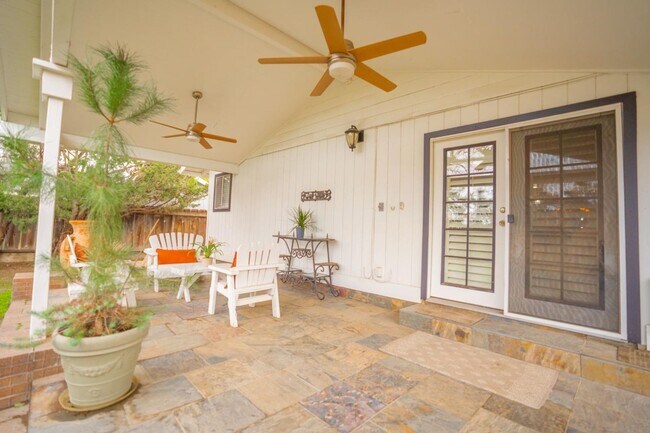 Building Photo - Beautiful Southside Los Banos Rental