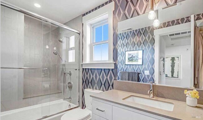 Building Photo - 230 Newcomb St