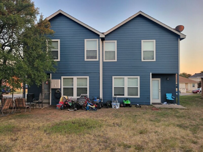 Building Photo - 701 Claremont Pkwy