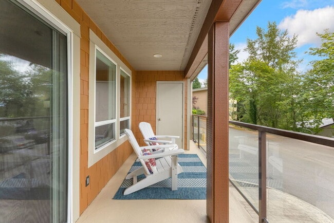 Building Photo - 8980 Redmond - Woodinville Rd NE