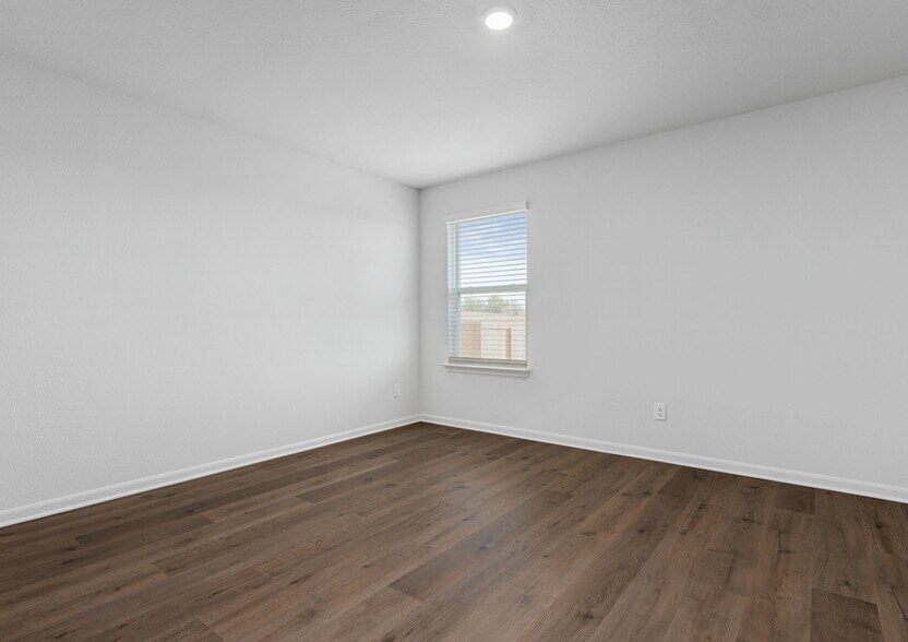 Building Photo - 940 Cawthorne Trl