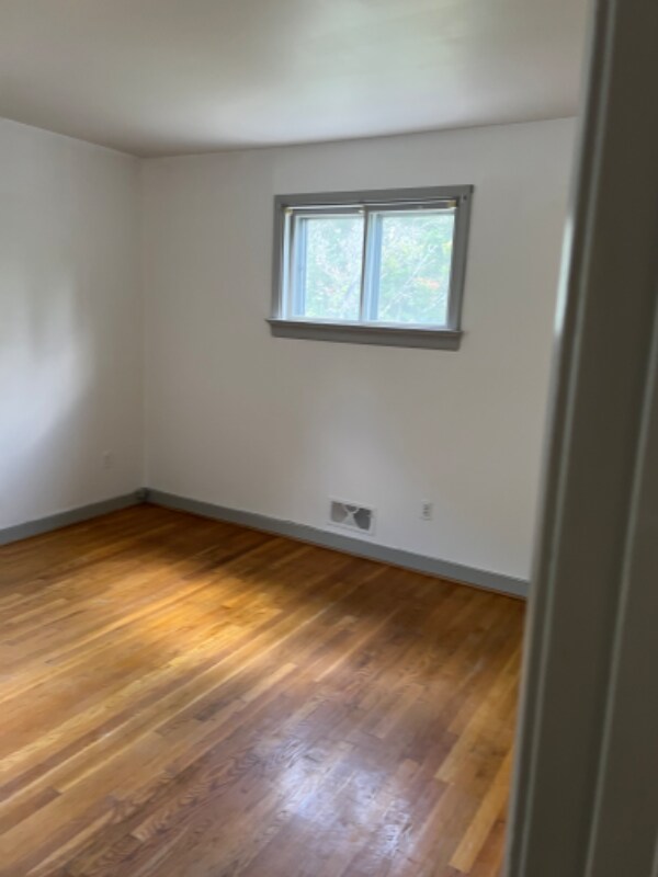 Building Photo - 1507 Westshire Ln