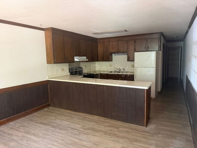 Building Photo - 1254 Thorpe Rd