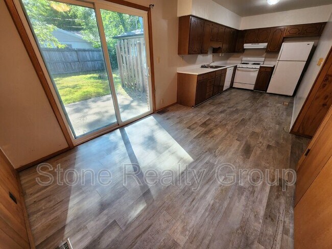 Building Photo - 676 Delaware Ave