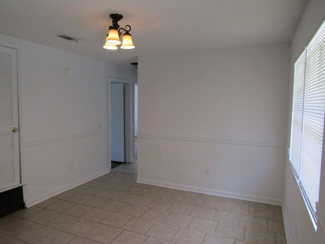 Building Photo - 121 Glenn Bryant Rd