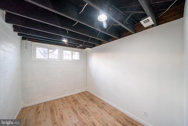 Building Photo - 1106 Linden Ave