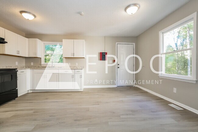Building Photo - 3709 Country Ridge Rd