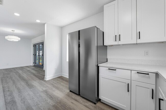 Building Photo - 2491 Coronado Way