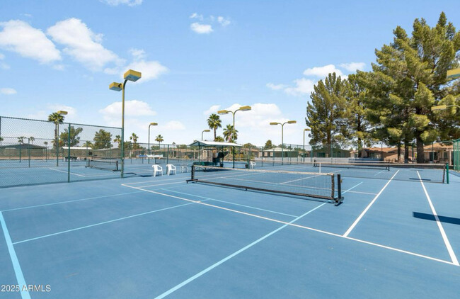 Building Photo - 6250 S Oakmont Dr