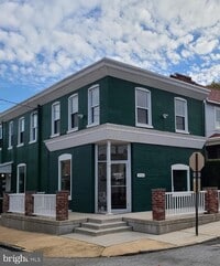 Building Photo - 918 N Clayton St