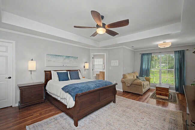 Building Photo - FIVE Bedroom Home in Bluewater Bay