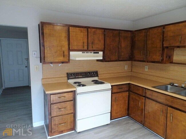 Building Photo - 107 Wynnwood Dr