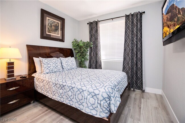 Building Photo - 7705 Himalayas Ave