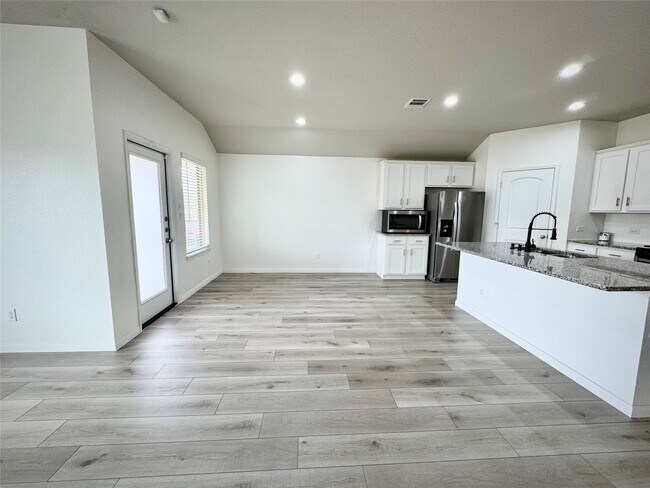 Building Photo - 4743 Lombardy Fire Trail