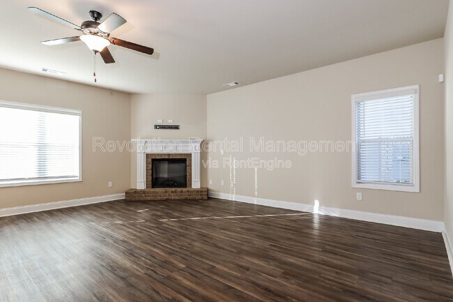 Building Photo - 2287 Church St