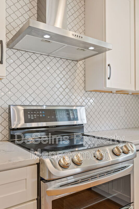 Building Photo - 6999 Tartan Dr