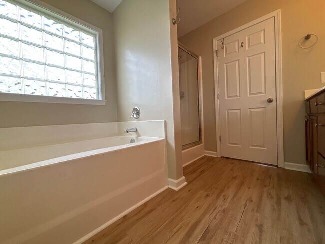 Building Photo - 3 Bedroom and a Bonus Room on Prism!