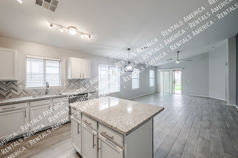 Building Photo - 45511 W Dirk St