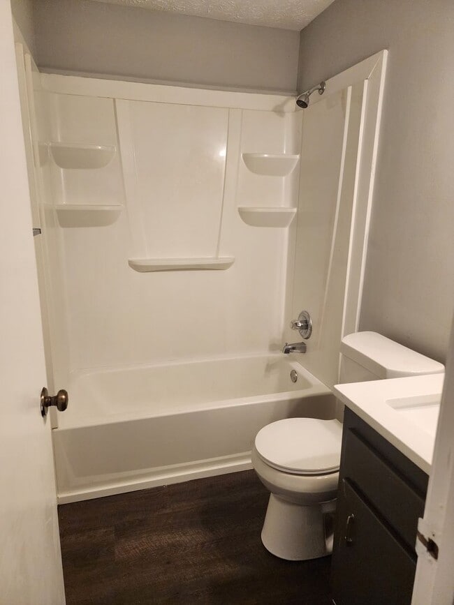 Building Photo - Beautiful 4 bed 3 bath home located in Acworth