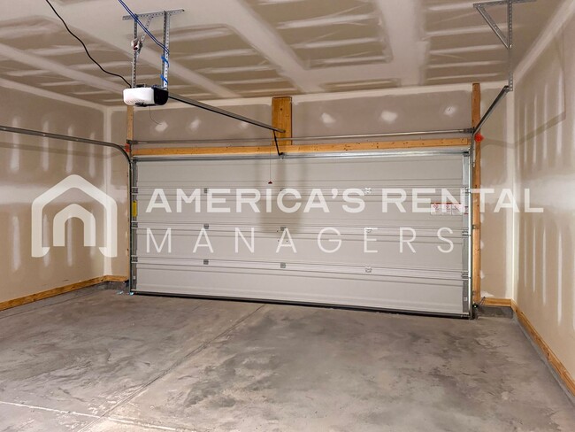 Building Photo - New Construction Home for Rent in Kimberly...