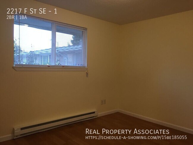 Building Photo - 2217 F St SE