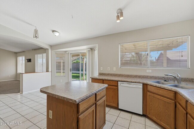 Building Photo - 8509 W Colter St