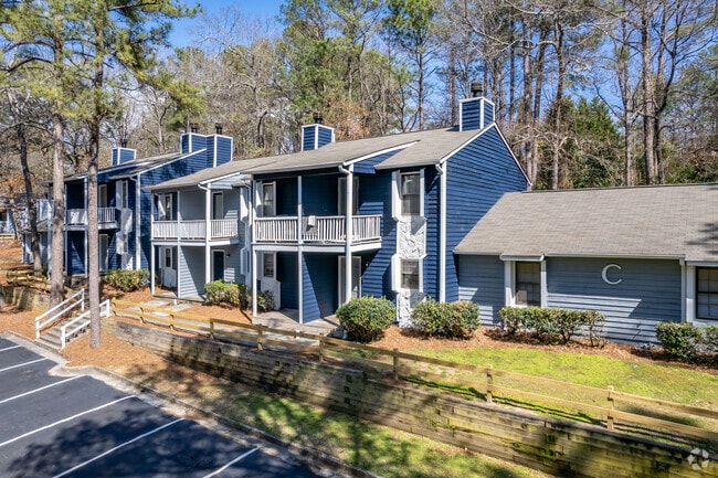 Building Photo - Skylar Pointe Apartments