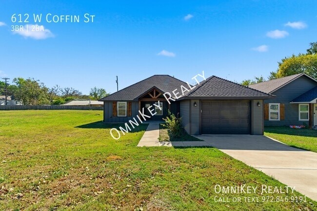 Building Photo - 612-622 W Coffin St