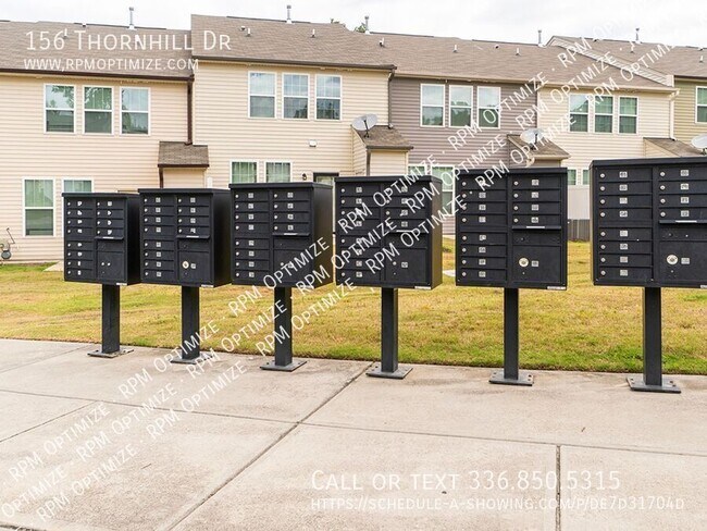 Building Photo - 156 Thornhill Dr