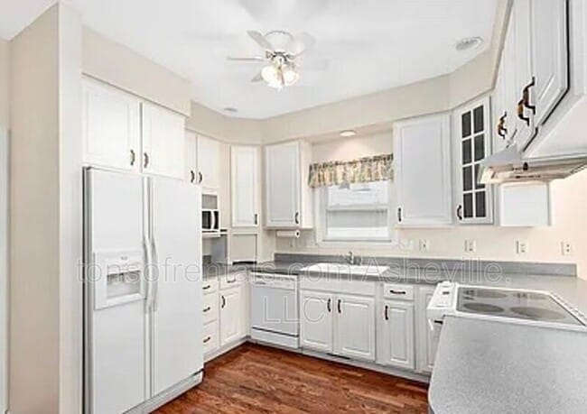 Building Photo - 180 Kingfisher Ln