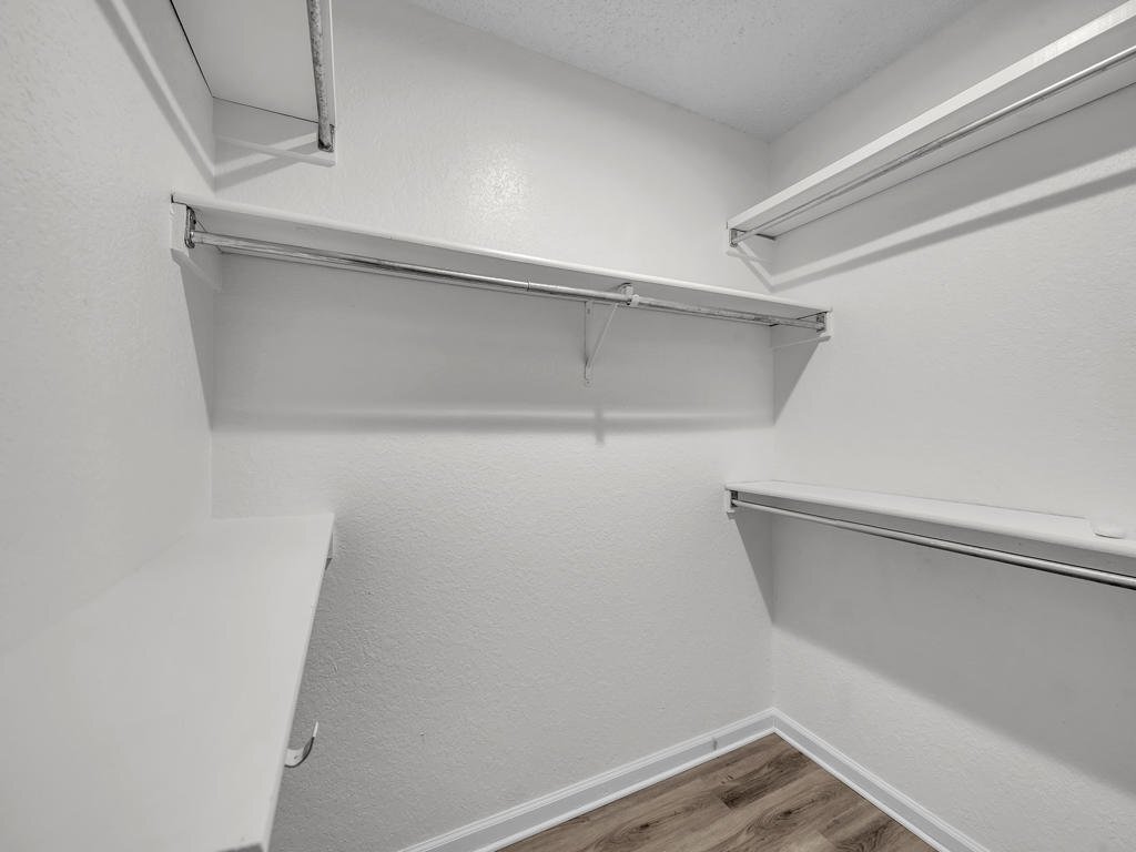 Building Photo - 307 Illinois Dr