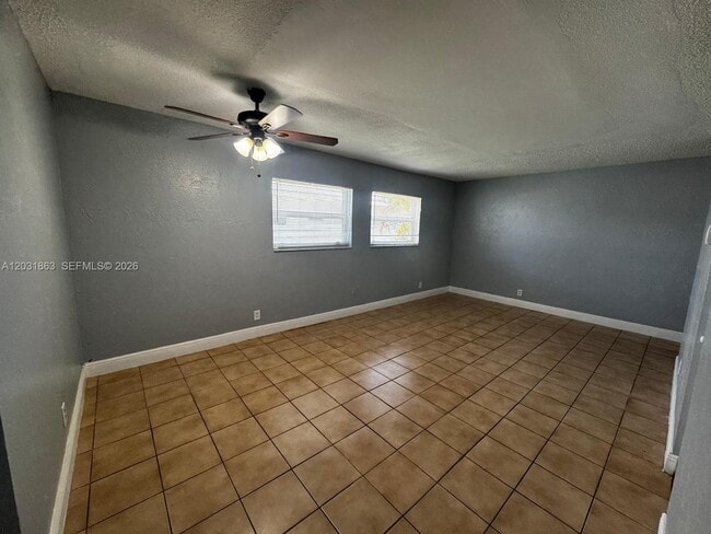 Building Photo - 4061 N Dixie Hwy