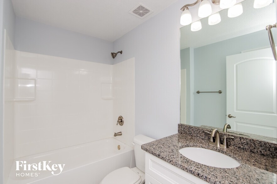 Building Photo - 541 Bird Ave SE