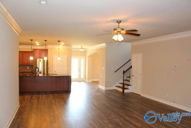Building Photo - 441 E Mossyleaf Dr SW