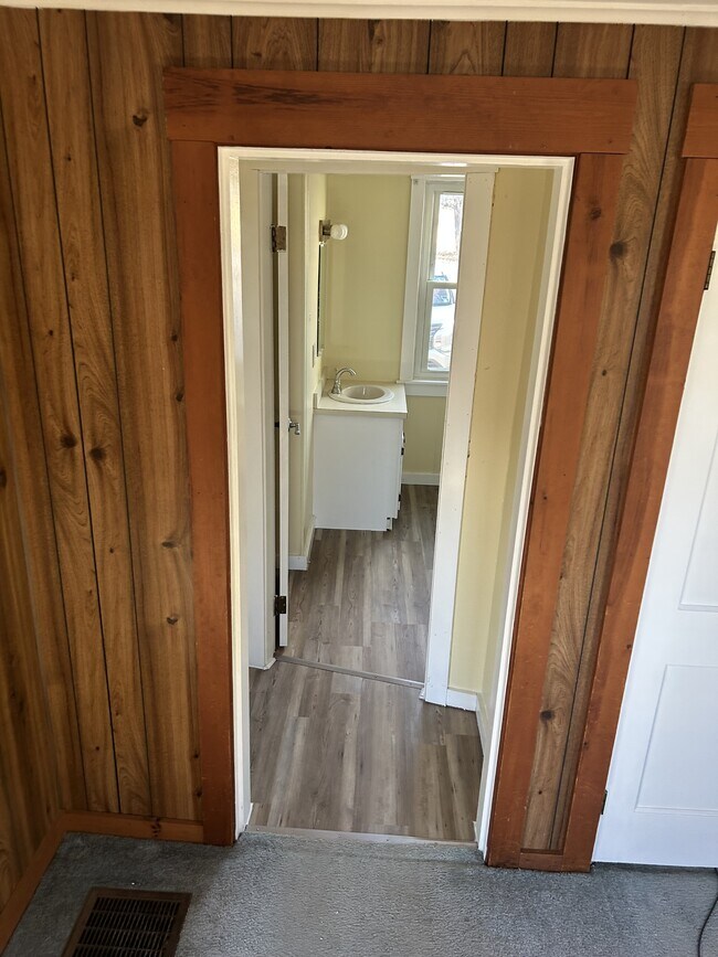 Building Photo - 45 Getchell Corner Rd